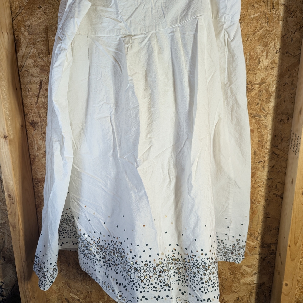 Chic White A-Line Skirt with Black and Gold Details